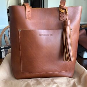 Portland Leather Original Crossbody tote